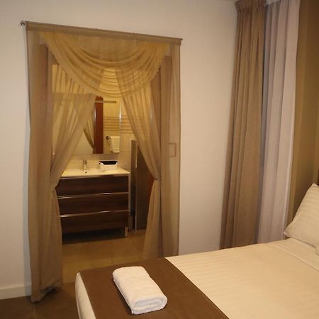 Empire Apartments Su 2 Marthastraat Paramaribo Luaran gambar